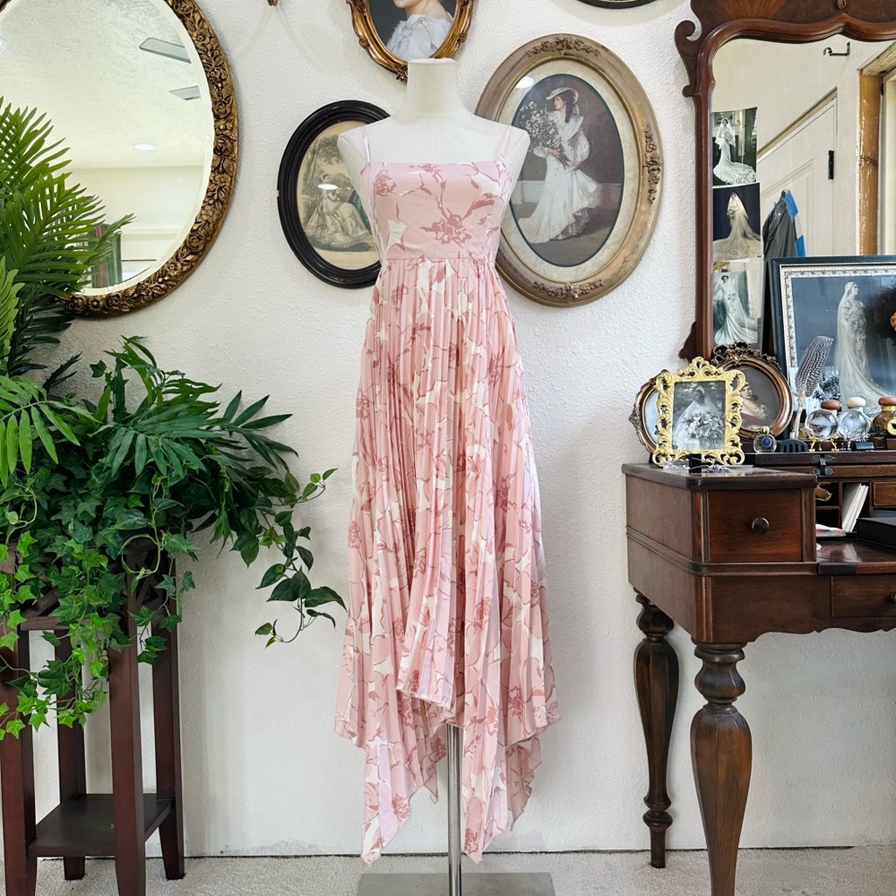 Elegant Pink Midi Dress